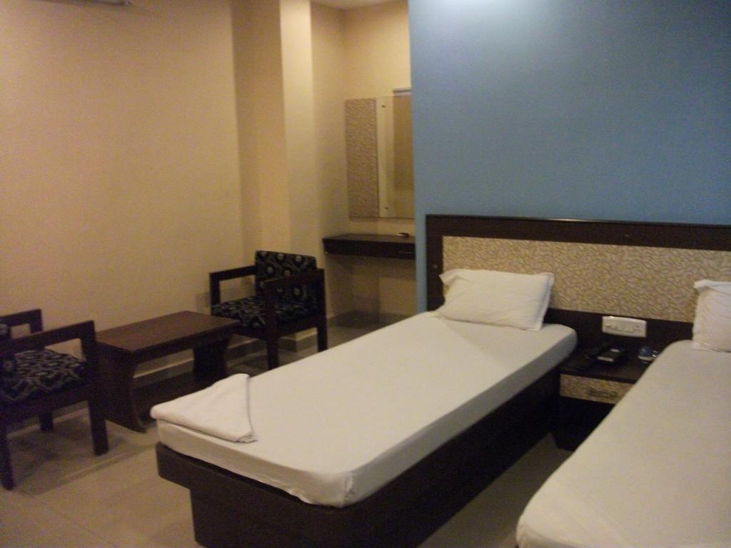 Hotel Parshuram กูวาฮาติ ภายนอก รูปภาพ