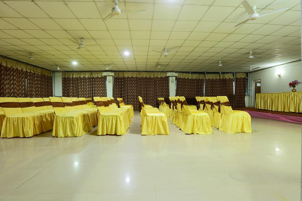 Hotel Parshuram กูวาฮาติ ภายนอก รูปภาพ