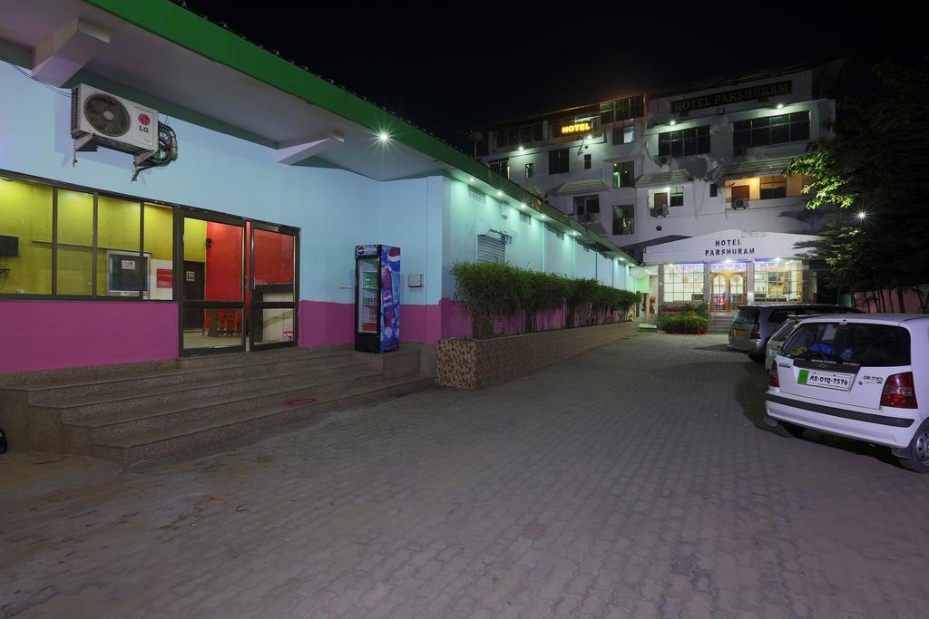 Hotel Parshuram กูวาฮาติ ภายนอก รูปภาพ