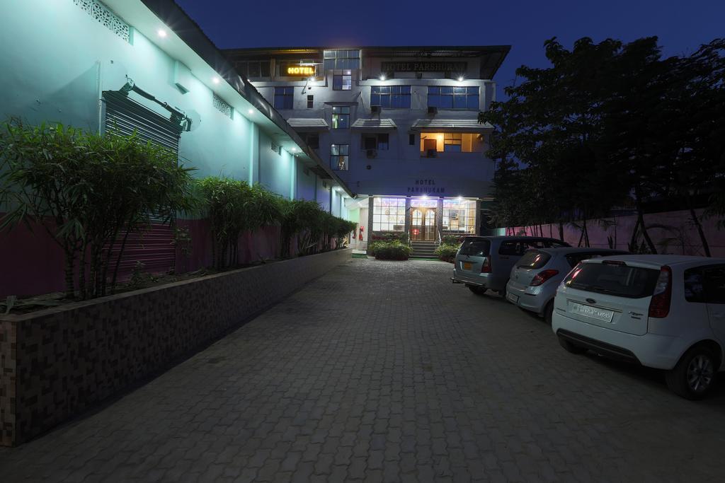 Hotel Parshuram กูวาฮาติ ภายนอก รูปภาพ